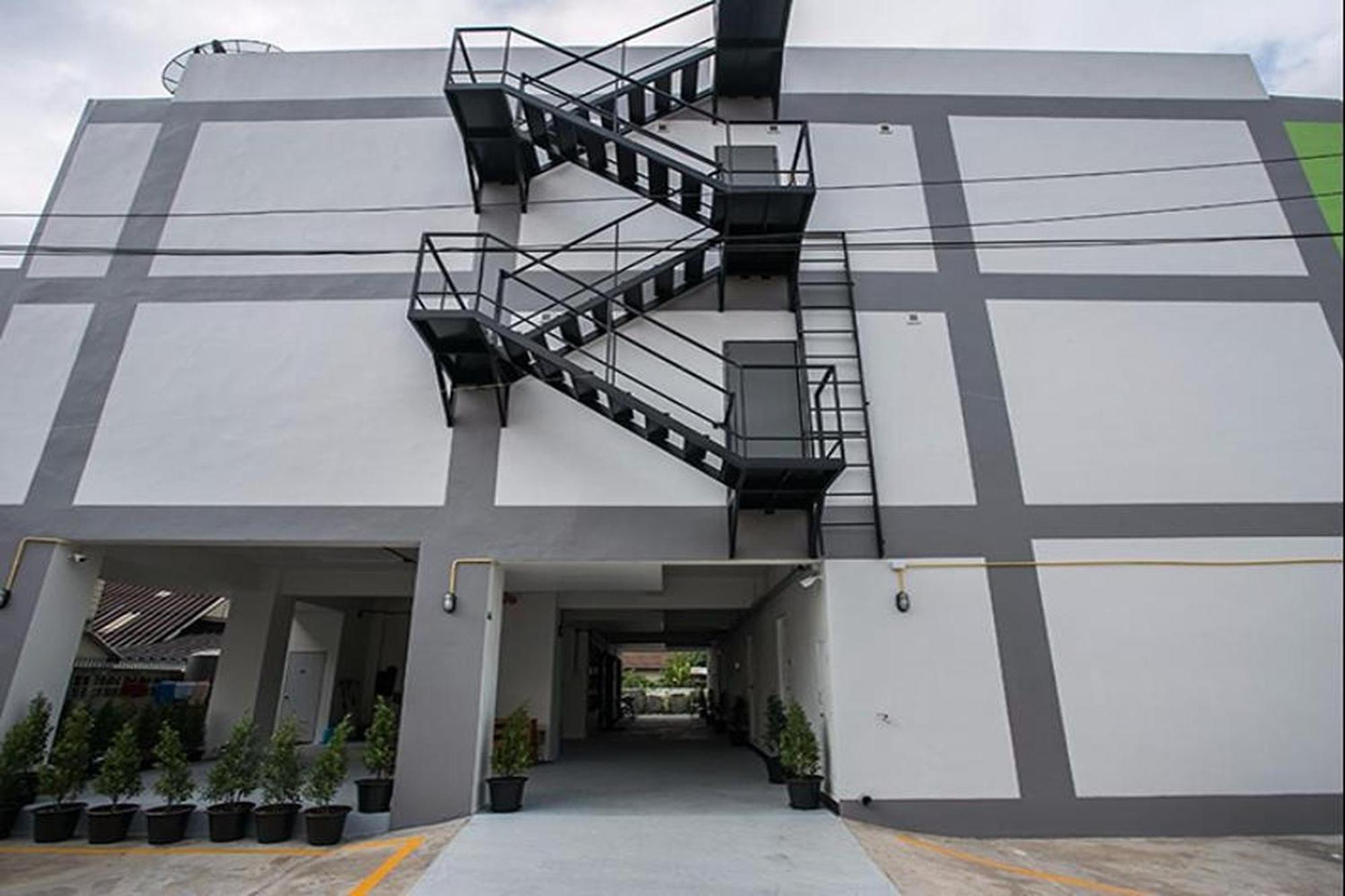 The Season Airport Udonthani Экстерьер фото